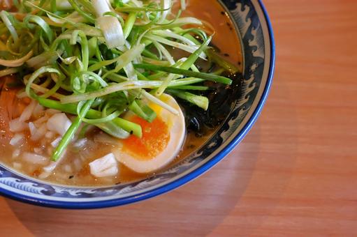 ラーメン店のとんこつ味噌ネギラーメン ラーメン店のとんこつ味噌ネギラーメン ラーメン,ネギ,とんこつの写真素材