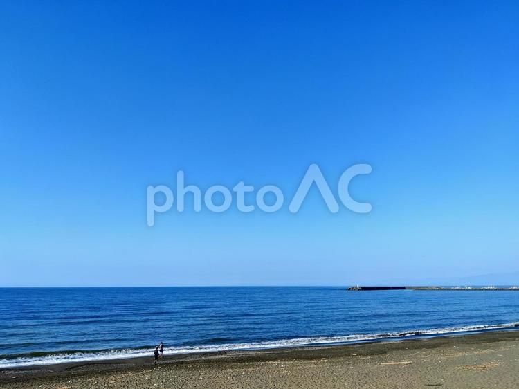 青空と静かな砂浜 海,砂浜,空の写真素材