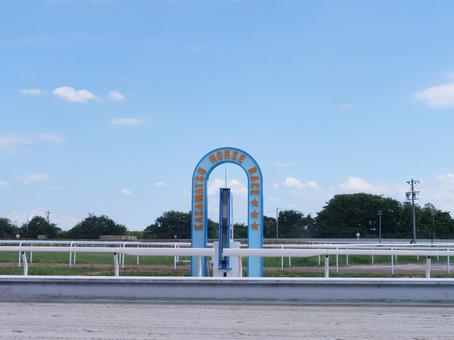 笠松競馬場のゴール板 笠松競馬場のゴール板 競馬場,笠松競馬場,ゴール板の写真素材