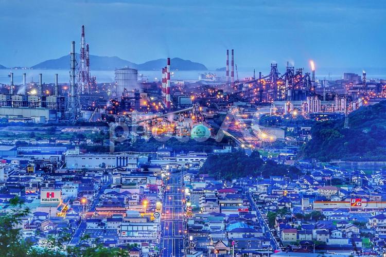 JFEスチール福山工場の夜明け jfeスチール,福山工場,夜明けの写真素材
