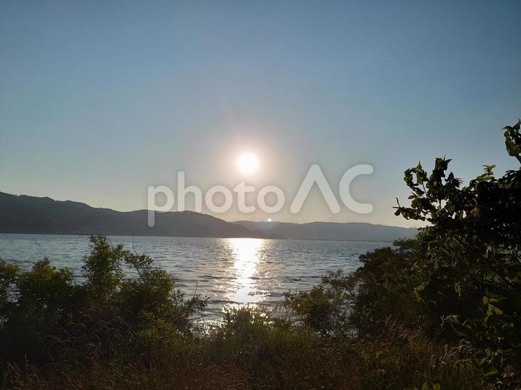 夕暮れの水辺 夕暮れ,水辺,景色の写真素材