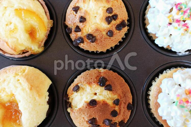 カップケーキ(俯瞰) sweet,あまい,お菓子の写真素材
