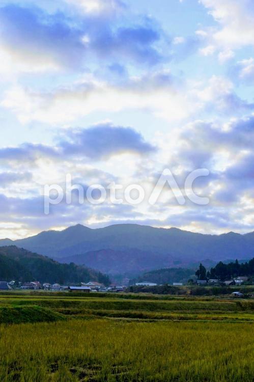 日本神話の舞台「船通山」の冬の朝 中国地方,山並み,山間部の写真素材