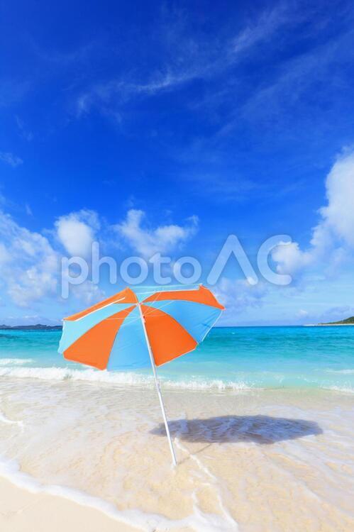 美しい沖縄のビーチと夏空 海,ビーチ,砂浜の写真素材
