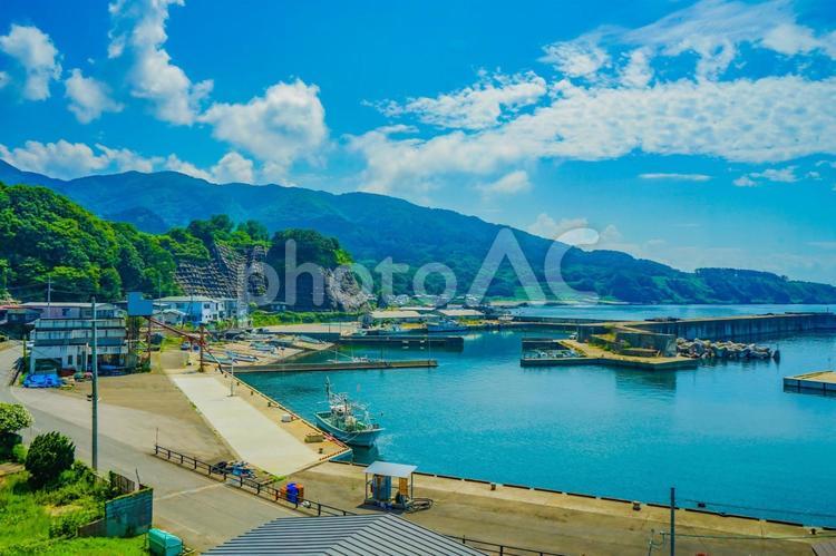 山形県の海と漁港の風景 日本海,山形県,漁港の写真素材