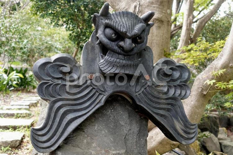 春の神祇大社風景　2025 神祇大社,鬼瓦,屋根瓦の写真素材