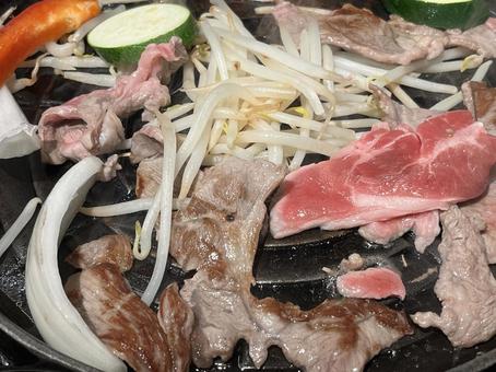 北海道のジンギスカン鍋 北海道のジンギスカン鍋 焼き肉,焼く,野菜の写真素材
