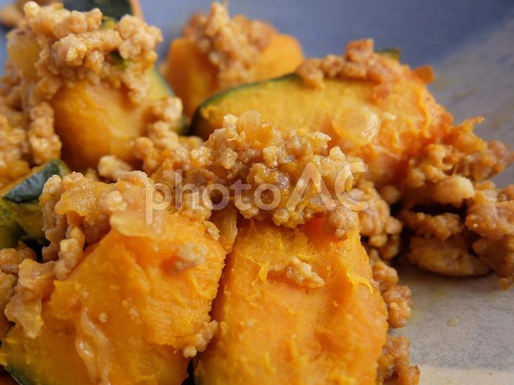 かぼちゃのそぼろ煮1 かぼちゃ,煮物,南瓜の写真素材