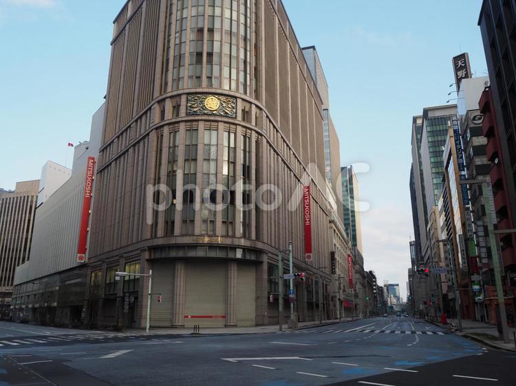日本橋の街並み（東京都・中央区） 日本橋三越本店,むろまち小路,日本橋の写真素材