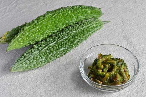 ゴーヤとゴーヤのおかか醤油炒め ゴーヤとゴーヤのおかか醤油炒め ゴーヤ,炒め物,醤油炒めの写真素材
