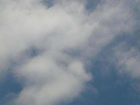 四月の雲-7の写真