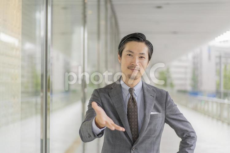 ビジネス　男性　スーツ ビジネス,男性,ビジネスマンの写真素材