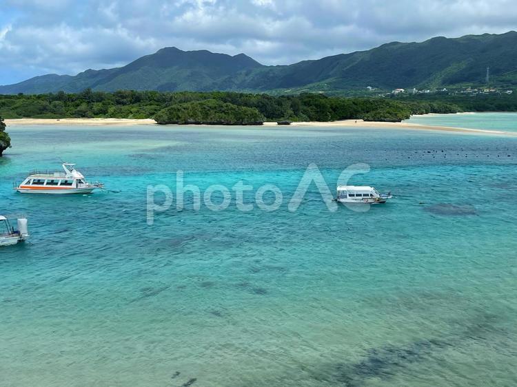 石垣島・竹富島の美しい浜辺 石垣島,竹富島,沖縄の写真素材