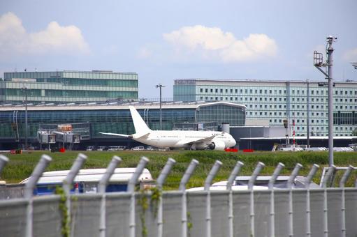 飛行機 飛行機,旅客機,ジェット機の写真素材