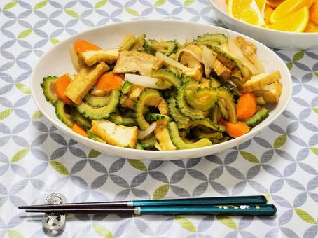 Photo, bitter gourd, deep-fried tofu, stir fry, 