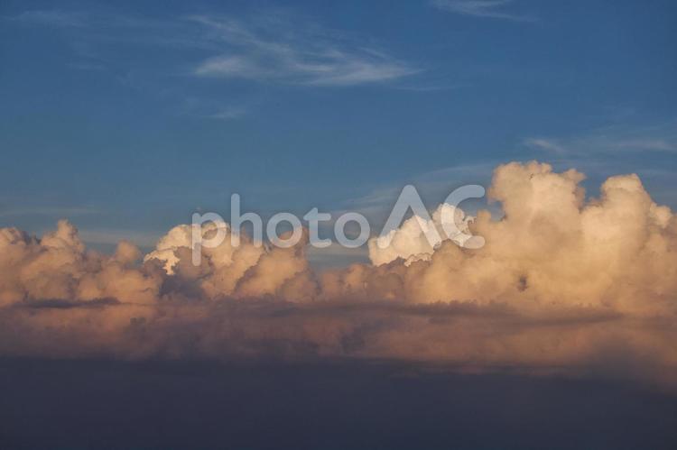 夏の入道雲 北アルプス,長野県,癒しの写真素材