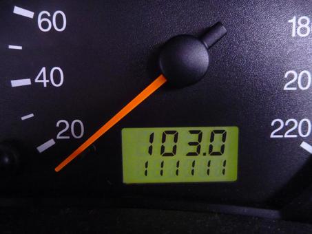 111,111km 111,111km 車,走行距離,ぞろ目の写真素材