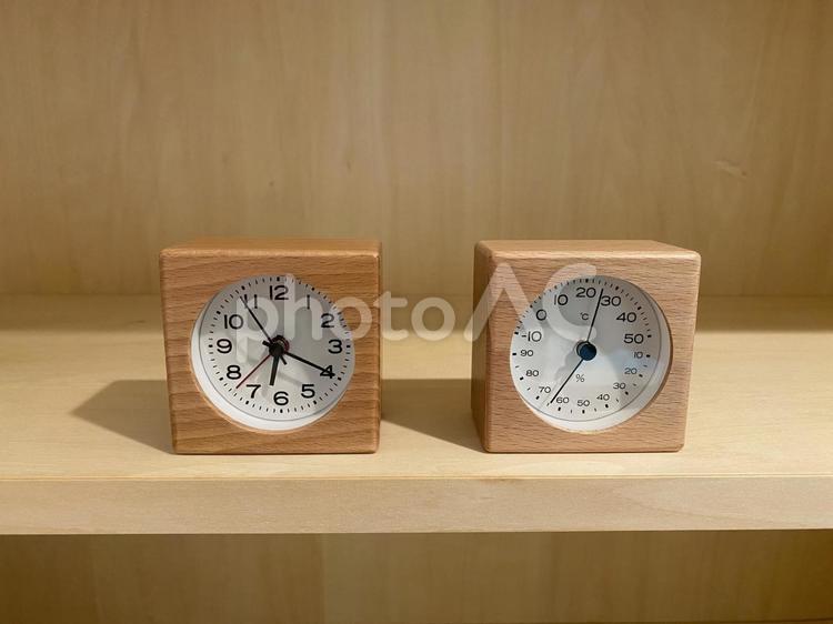 温度計と湿度計 温度計,湿度計,素材の写真素材