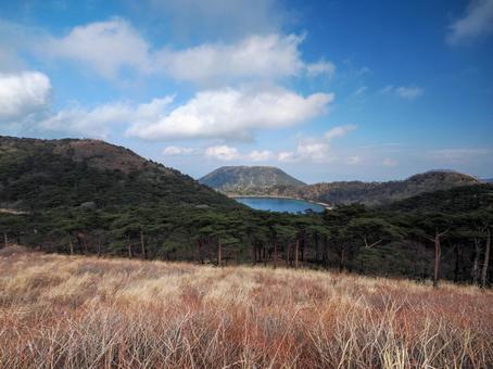 Kirishima mountain range and volcanic lake, JPG Kirishima mountain range and volcanic lake, JPG