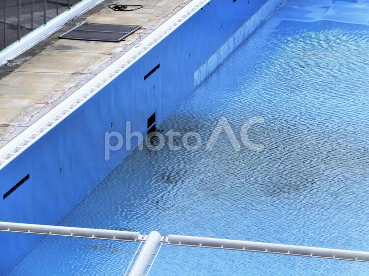 修復中の屋外プール 排水,排水口,修復の写真素材
