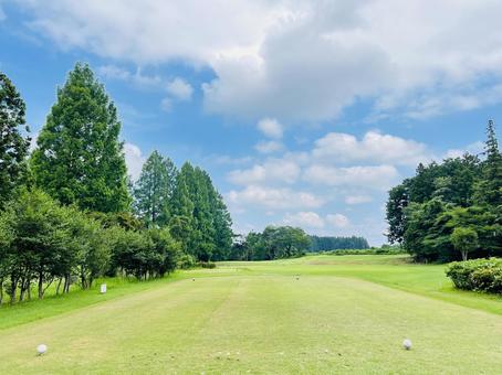 青空広がるゴルフ練習場の風景 青空広がるゴルフ練習場の風景 ゴルフ,鬼怒川カントリークラブ,鬼怒川の写真素材