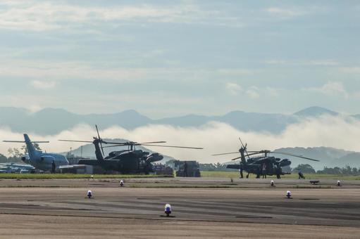 航空機を含む日本・芦屋航空祭の景観 飛行機,航空機,旅客機の写真素材