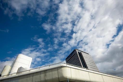 秋空の千里中央 秋空の千里中央 秋空,秋晴れ,千里中央の写真素材