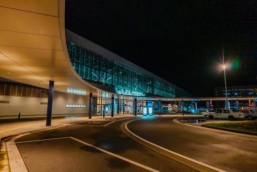 【富山】夜の富山駅 【富山】夜の富山駅の写真