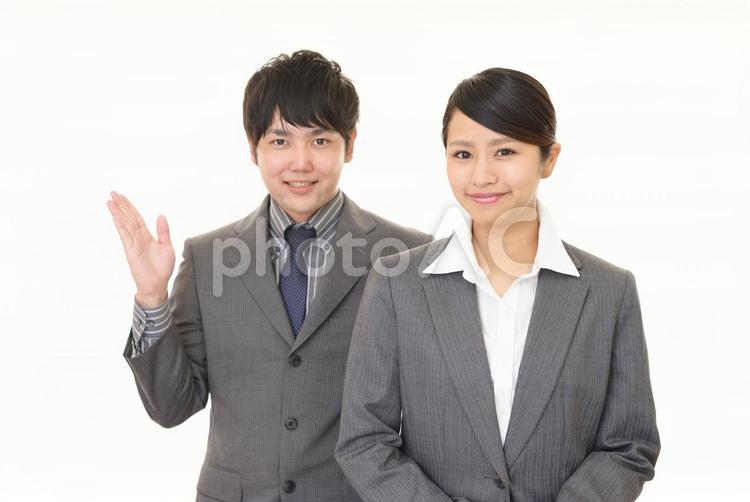 笑顔のビジネスマンとビジネスウーマン 男性,女性,ビジネスマンの写真素材