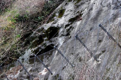落石防護網 落石防護網 落石防護網,山道,ワイヤーの写真素材
