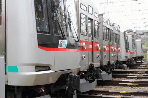Tokyu Corporation, trains lined up at Nagatsuta Depot, JPG