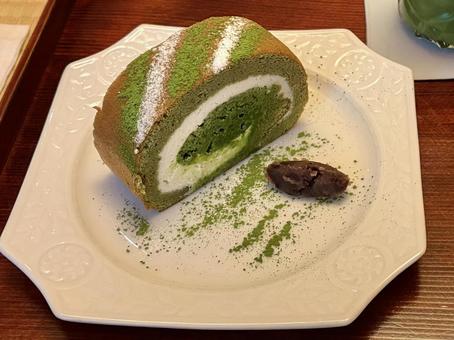抹茶ロールケーキ① 抹茶,ロールケーキ,ケーキの写真素材