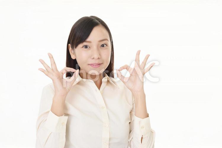 OKサインをする女性 女性,仕事,ビジネスの写真素材