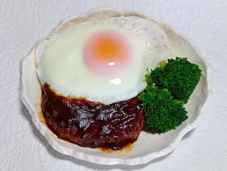 目玉焼きハンバーグ 目玉焼きハンバーグ,ハンバーグ,料理の写真素材