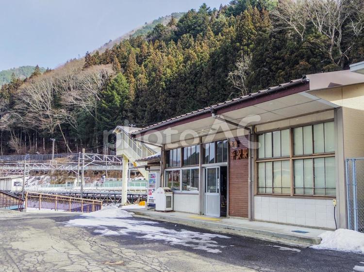 【長野県】塩尻市・木曽平沢駅 木曽平沢駅,塩尻市,中央本線の写真素材