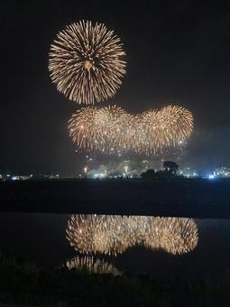花火　花火大会　夏祭りの写真
