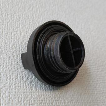Photo, oil filler cap, oil cap, engine oil cap, 