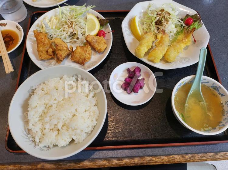 香川の中華定食 香川,唐揚げ,えびの写真素材