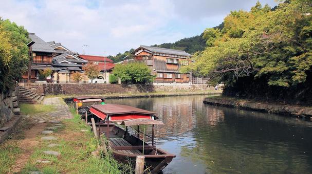 近江八幡市 初秋の八幡堀新町浜付近 近江八幡市 初秋の八幡堀新町浜付近 八幡堀,初秋,新町浜の写真素材