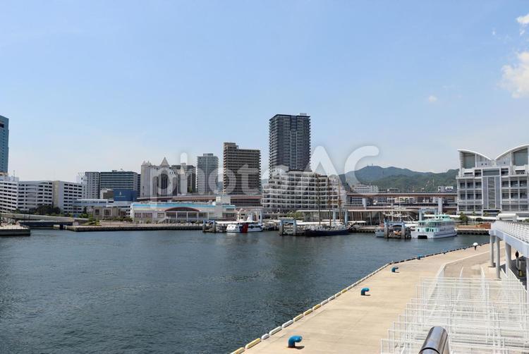 神戸港・中突堤の遊覧船ターミナル 神戸港,中突堤,港の写真素材