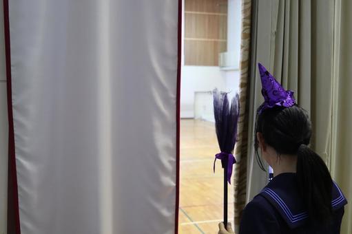ハロウィン(舞台上・魔女) ハロウィン(舞台上・魔女) ハロウィン,魔女,イベントの写真素材