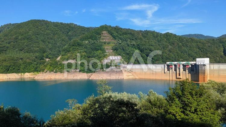 秋田県・玉川ダム ダム湖,山波,玉川ダムの写真素材