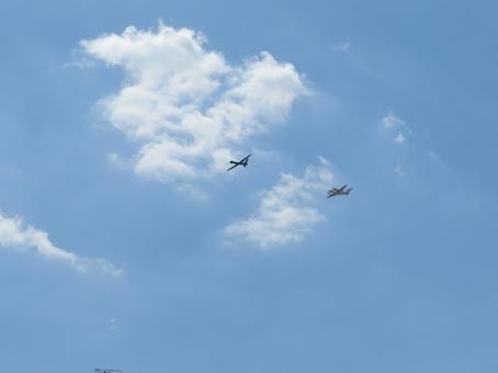 フランス、革命記念日の無人偵察機 フランス、革命記念日の無人偵察機の写真