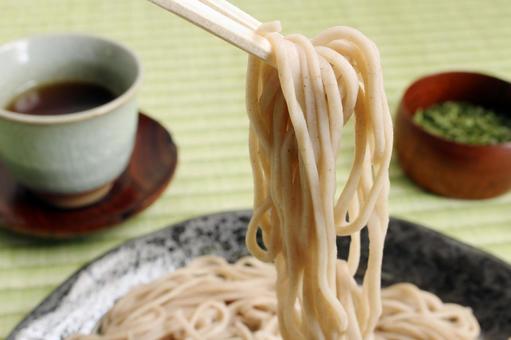 温かい蕎麦の食事風景 温かい蕎麦の食事風景 蕎麦,そばつゆ,和食の写真素材