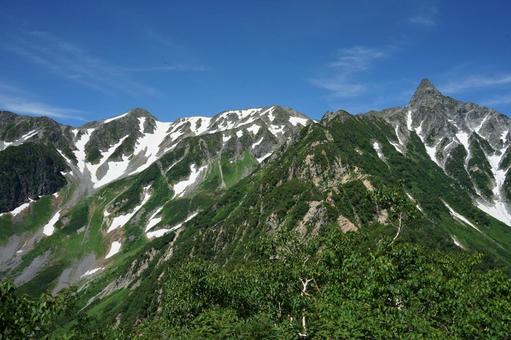 夏の槍ヶ岳2 夏の槍ヶ岳2の写真