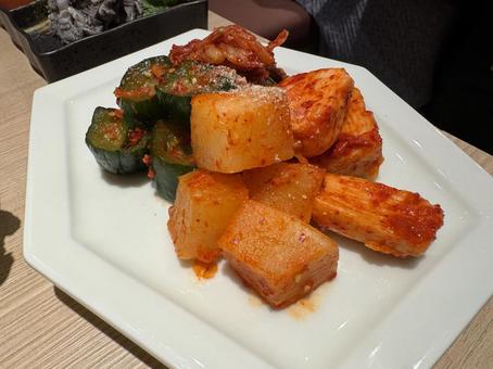 キムチ盛り合わせ キムチ盛り合わせ キムチ,漬物,韓国料理の写真素材