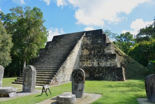 ティカル遺跡のコンプレッホQ ティカル遺跡,マヤ文明,遺跡の写真素材