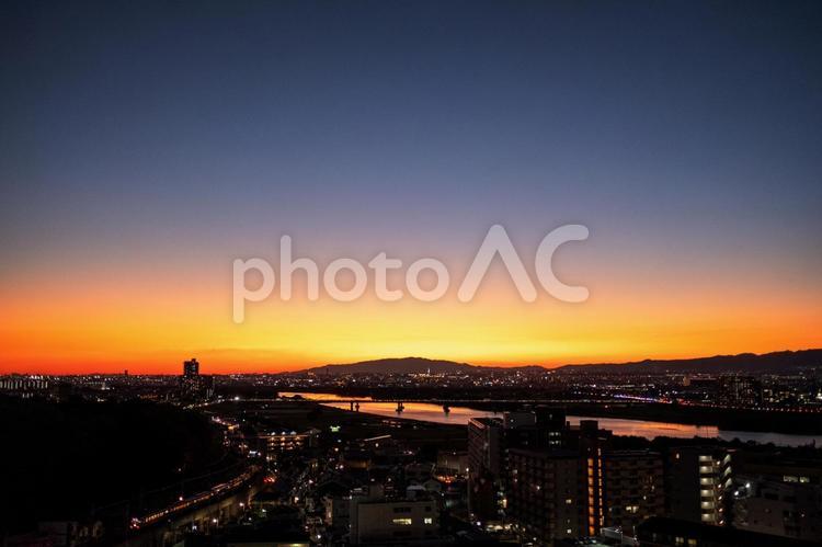 夕暮れ 夕焼け,夕景,夕暮れの写真素材