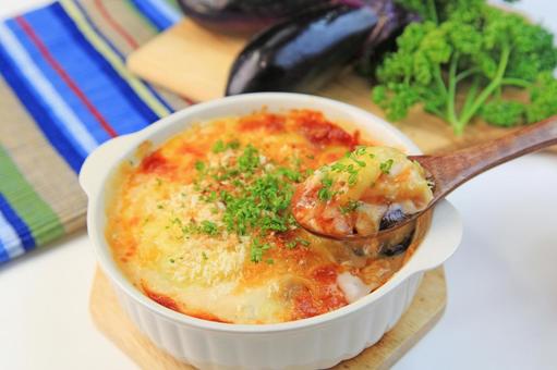 Photo, moussaka, greek food, vegetable dishes, 