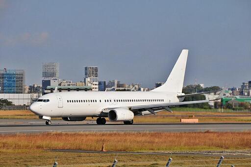 飛行機　ボーイング737 旅客機,航空機,エンジンの写真素材